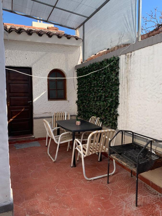 Las Rosas - bulnes 121 La Rioja Exterior foto
